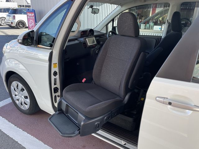Toyota PORTE 2012-12 21070-6