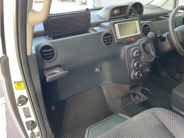 Toyota PORTE 2012-12 21070-21