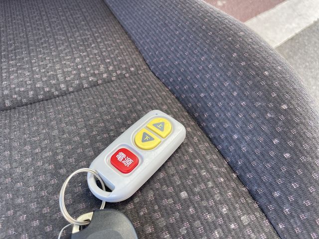 Toyota PORTE 2012-12 21070-5