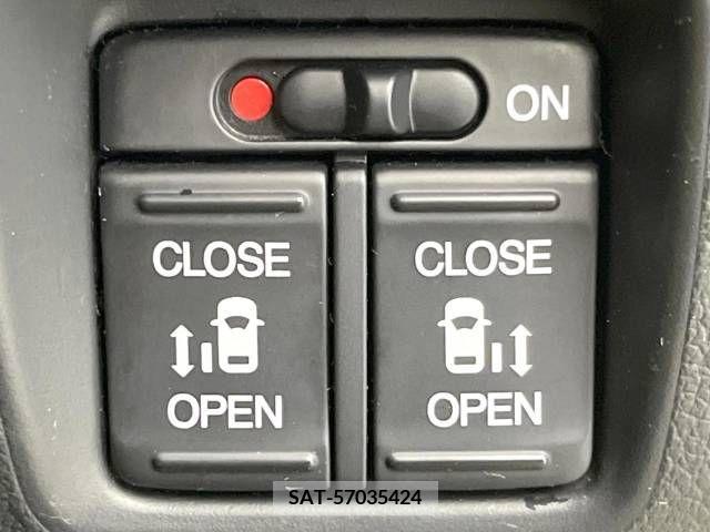 Honda N BOX CUSTOM 2013-02 378336-7