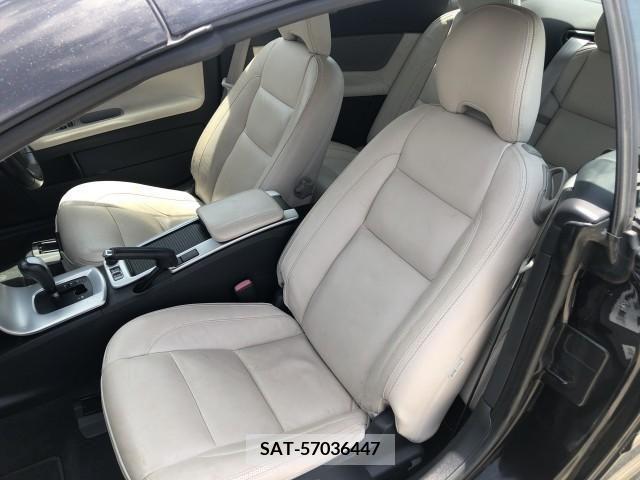 Volvo C70 2010-10 370189-24