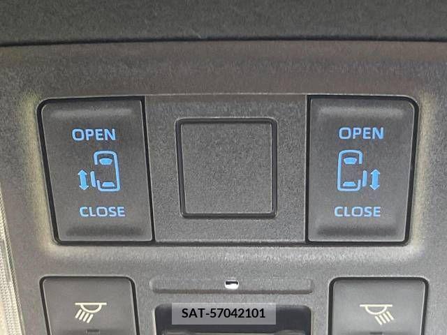 Toyota VOXY 2022-12 313568-5