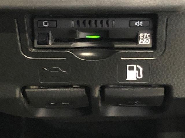 Toyota ROOMY 2022-03 19922-15