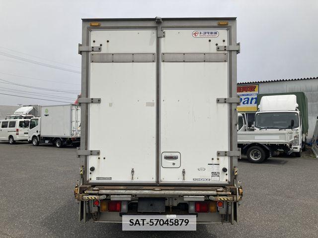 Toyota TOYOACE 2006-02 375606-4