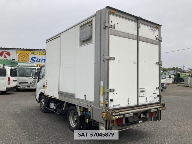 Toyota TOYOACE 2006-02 375606-3