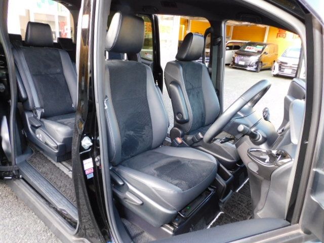 Toyota VOXY HYBRID 2020-12 194504-16