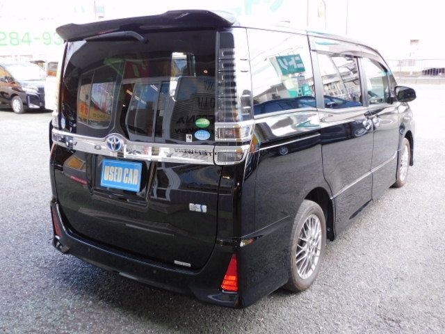 Toyota VOXY HYBRID 2020-12 194504-2