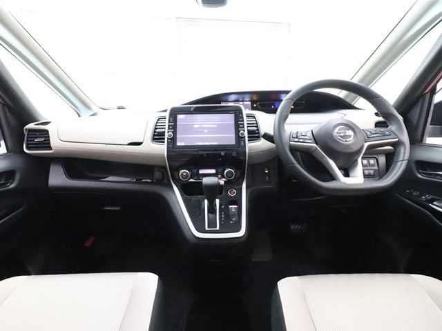 Nissan SERENA 2016-09 181012-2