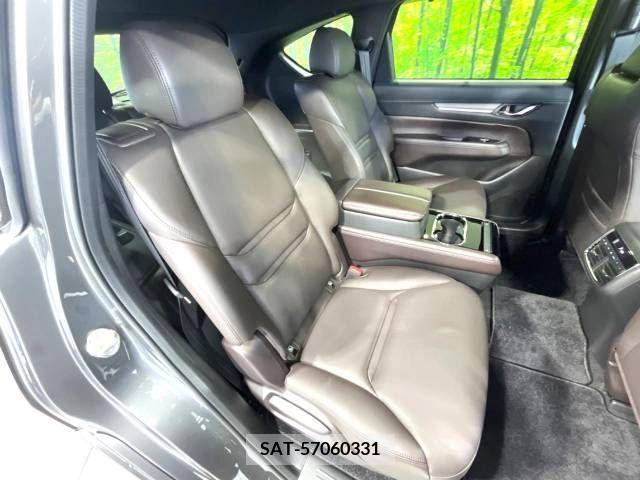 Mazda CX-8 2018-02 214085-9
