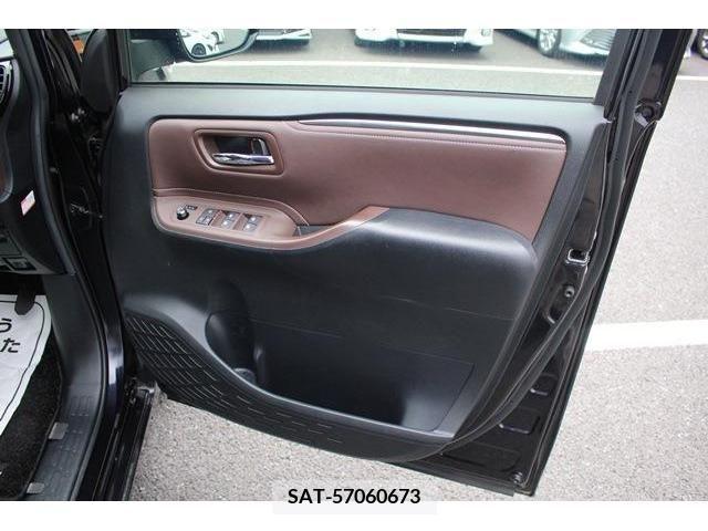 Toyota ESQUIRE 2014-12 297172-11