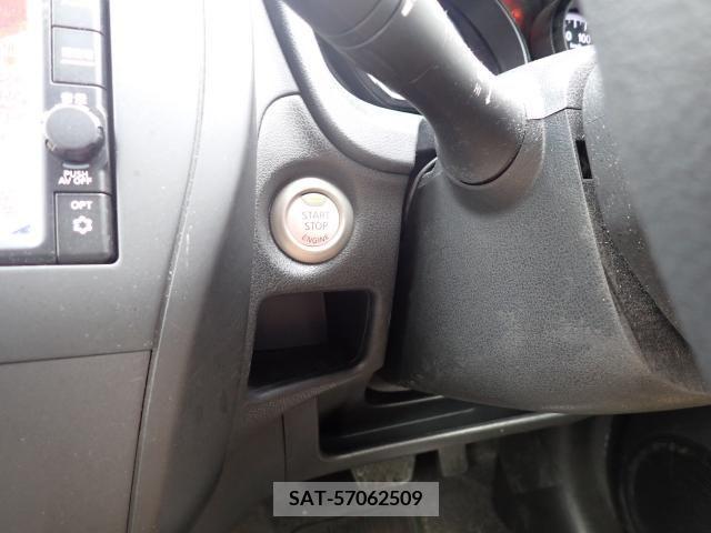 Nissan NOTE 2019-02 325474-6