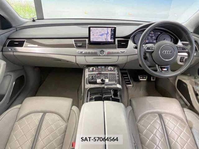 Audi S8 2013-05 293113-1