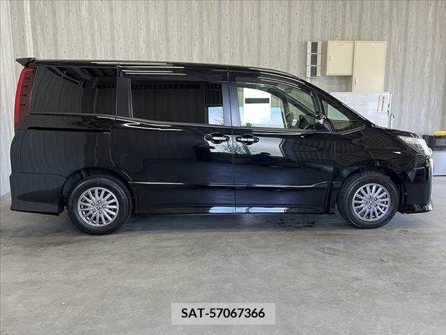 Toyota NOAH 2014-04 240420-10