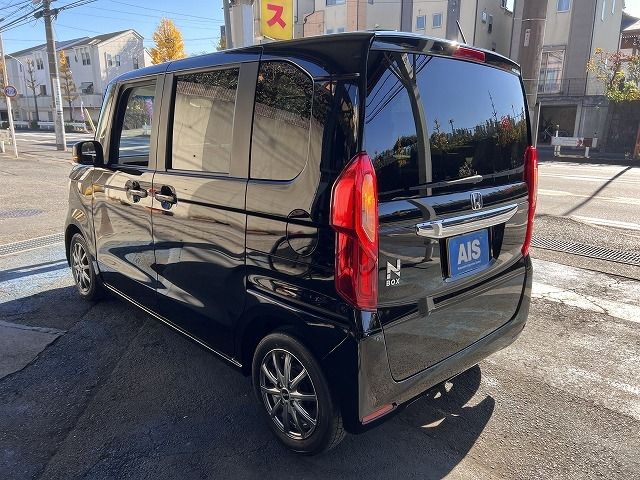 Honda N BOX 2021-11 181091-2