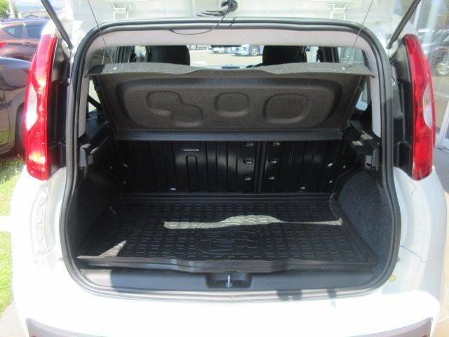 Fiat PANDA 2017-06 5656-8