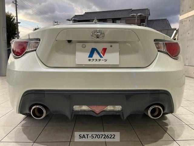 Toyota 86 2012-04 388917-17