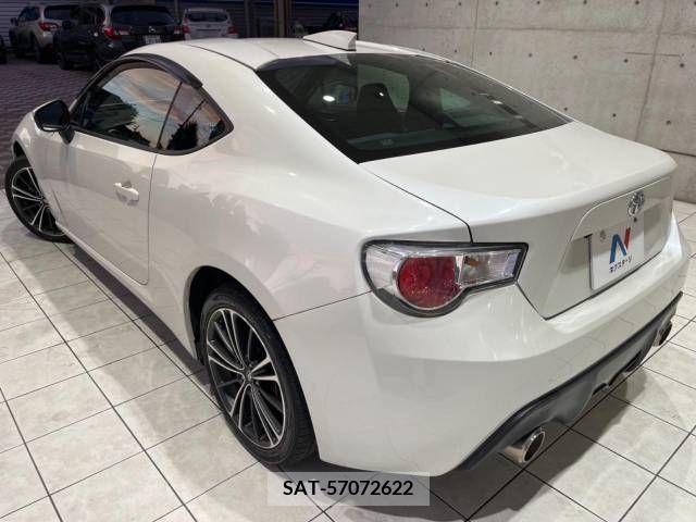 Toyota 86 2012-04 388917-16