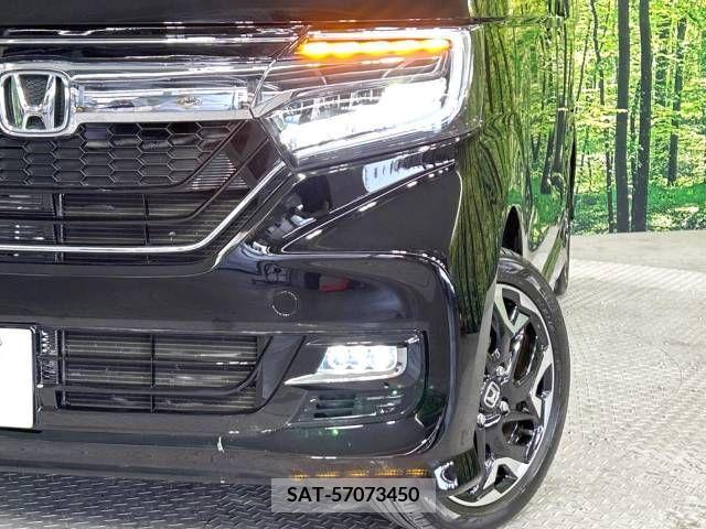 Honda N BOX CUSTOM 2019-10 307219-12