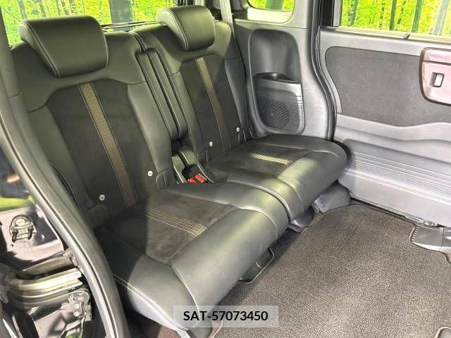 Honda N BOX CUSTOM 2019-10 307219-9