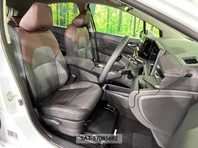 Nissan AURA 2023-06 215540-8