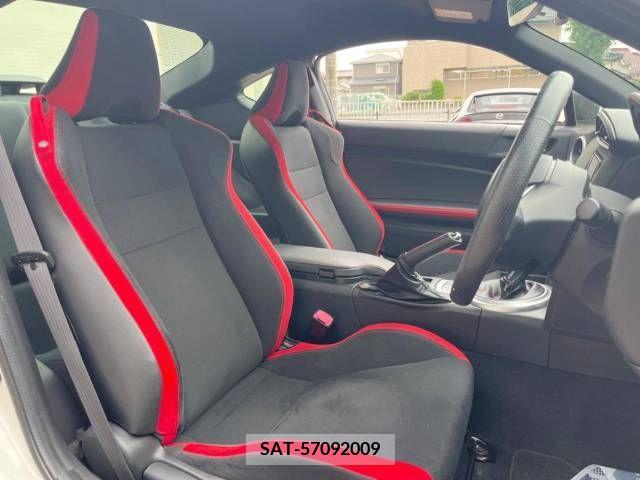 Toyota 86 2017-11 321184-8