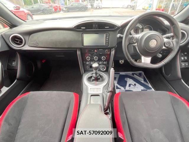 Toyota 86 2017-11 321184-1