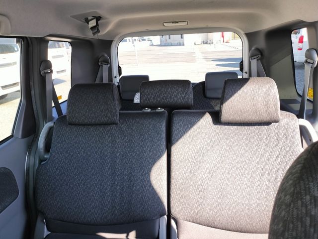 Toyota SIENTA 2013-10 28394-10