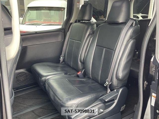 Toyota VOXY 2015-05 289139-12