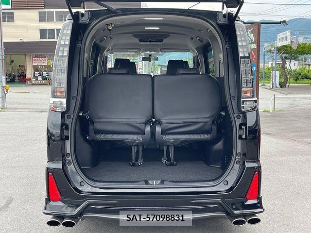 Toyota VOXY 2015-05 289139-15
