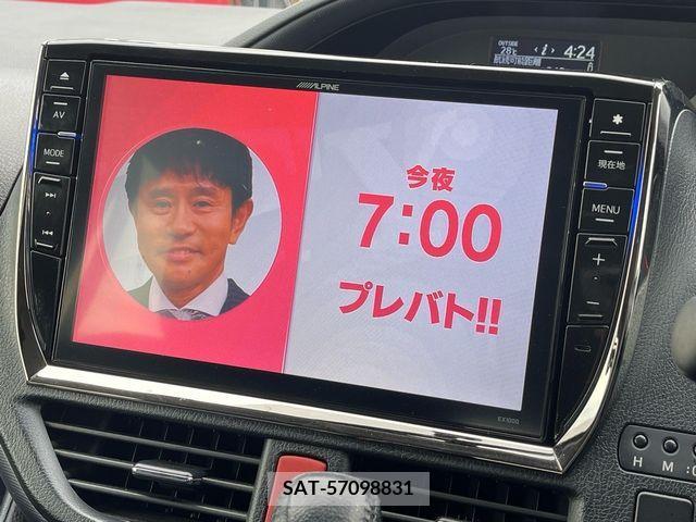 Toyota VOXY 2015-05 289139-17