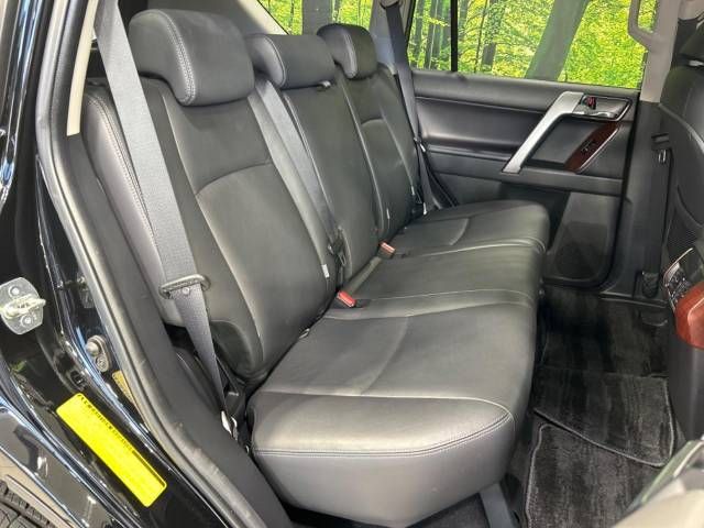 Toyota PRADO 2016-10 26847-9