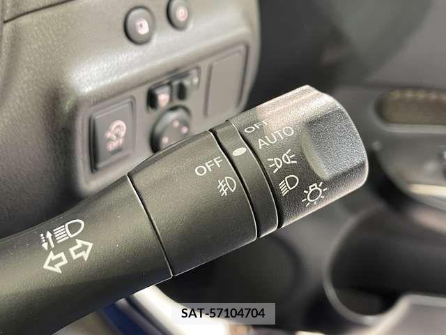 Nissan NOTE 2015-10 201338-15