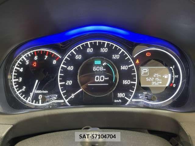 Nissan NOTE 2015-10 201338-14