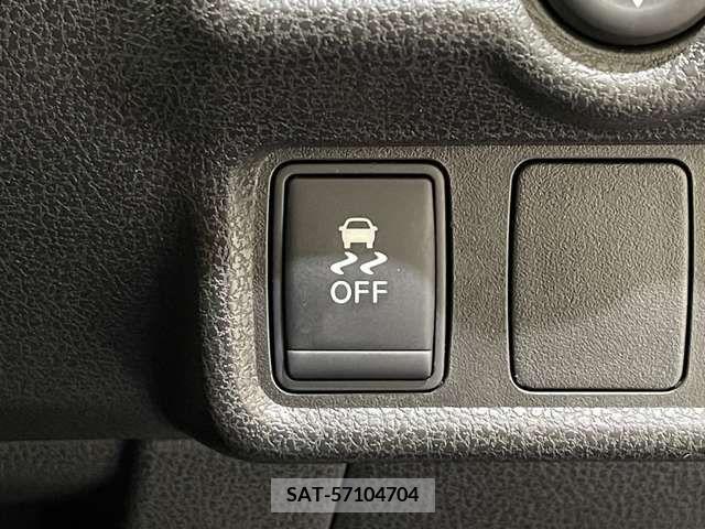 Nissan NOTE 2015-10 201338-18