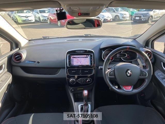 Renault LUTECIA 2019-12 284058-12