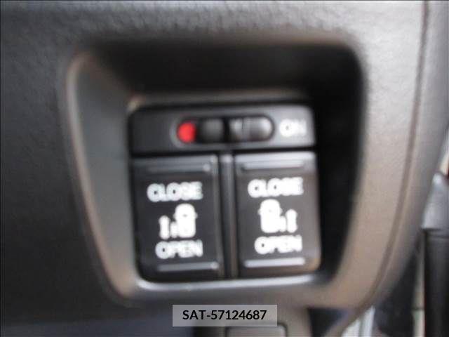 Honda N BOX CUSTOM 2016-01 306638-13