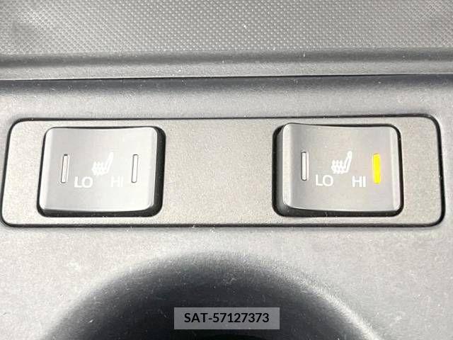 Toyota PRIUS 2020-08 213563-6