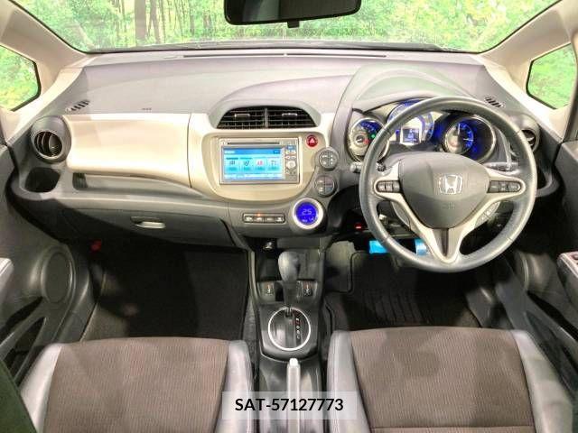 Honda FIT HYBRID 2013-08 257267-1