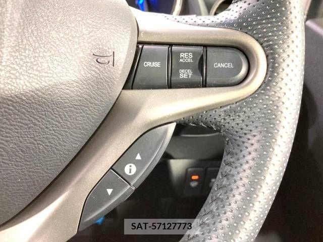 Honda FIT HYBRID 2013-08 257267-4