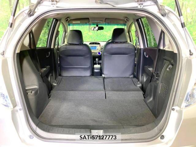 Honda FIT HYBRID 2013-08 257267-10