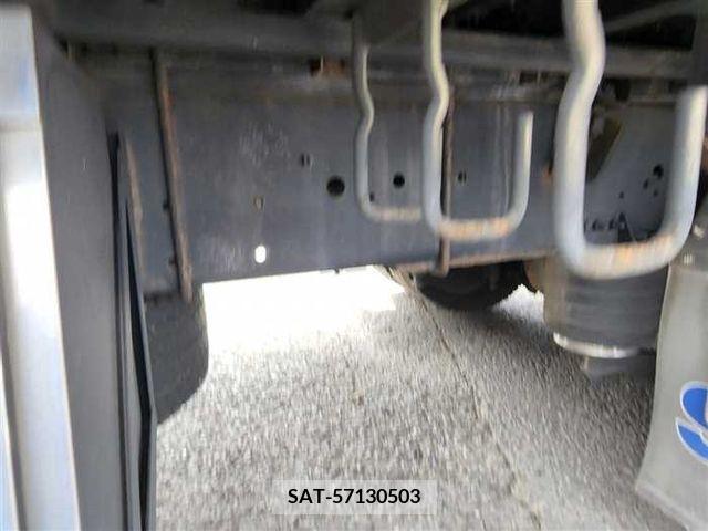 Isuzu GIGA 2017-10 231348-11