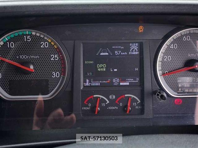 Isuzu GIGA 2017-10 231348-15