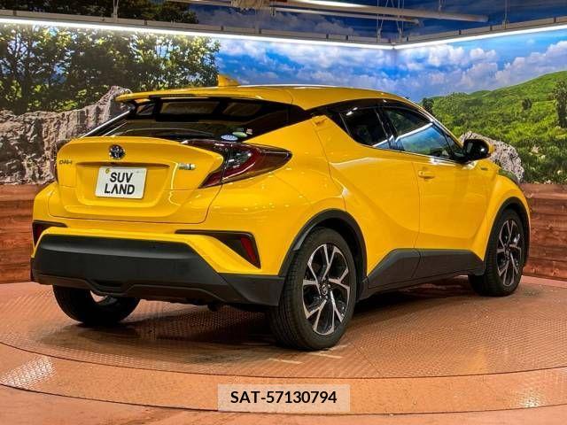 Toyota C-HR 2017-08 264225-17