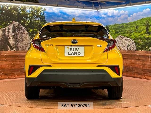 Toyota C-HR 2017-08 264225-15