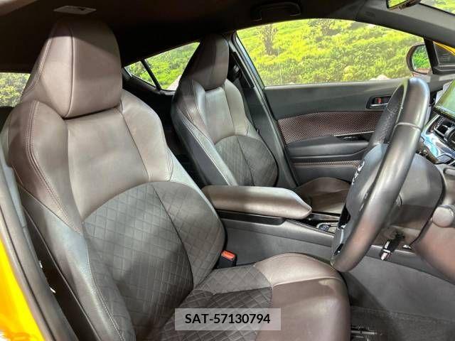 Toyota C-HR 2017-08 264225-8