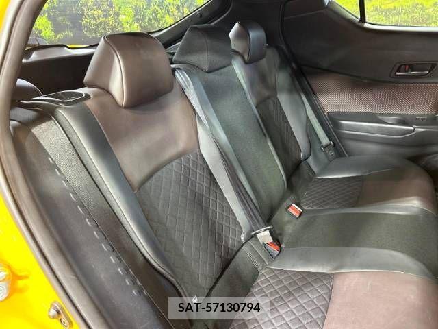 Toyota C-HR 2017-08 264225-9