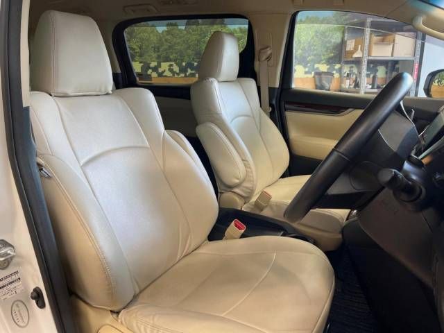 Toyota ALPHARD 2017-12 186180-6