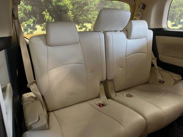 Toyota ALPHARD 2017-12 186180-8
