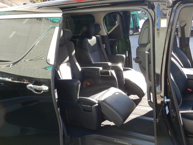 Toyota ALPHARD 2018-11 28404-6