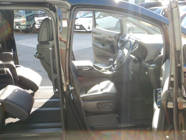 Toyota ALPHARD 2018-11 28404-5